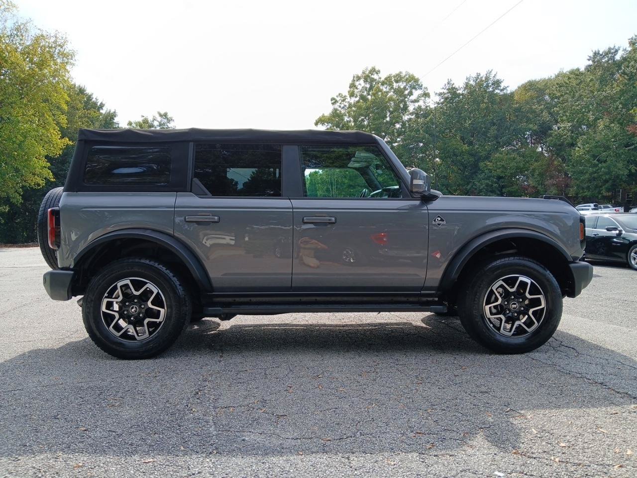 Used 2023 Ford Bronco Outer Banks AWD/4WD image 5