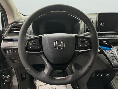Used 2026 Honda Odyssey Elite image 13
