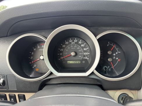 Used 2009 Toyota 4Runner SR5 image 21