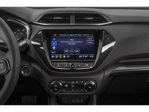 Used 2023 Chevrolet TrailBlazer RS FWD image 13