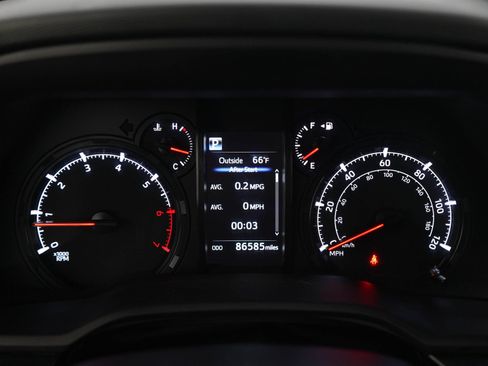 Used 2021 Toyota 4Runner SR5 Premium w/ Moonroof Package AWD/4WD image 23