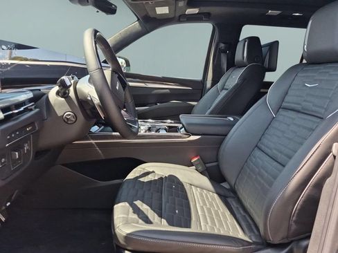 New 2026 Cadillac Escalade V w/ LPO, ONYX Package AWD/4WD image 19