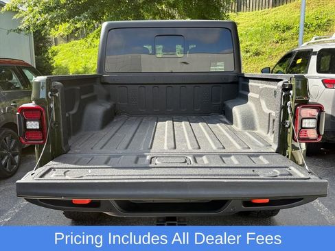Used 2024 Jeep Gladiator Mojave w/ Safety Group AWD/4WD image 13