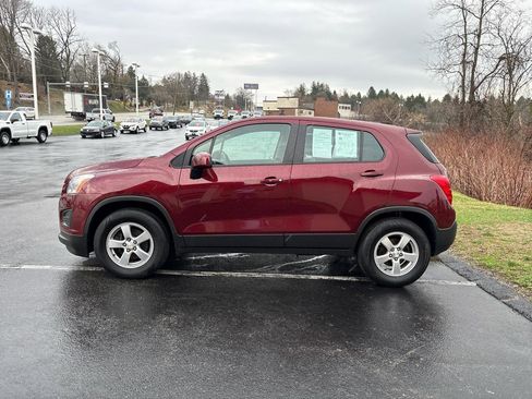 Used 2016 Chevrolet Trax LS image 9