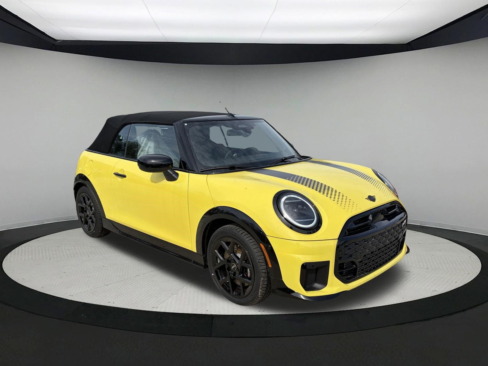 Used 2026 MINI Cooper S FWD image 9