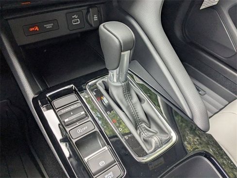 New 2025 Acura Integra image 6