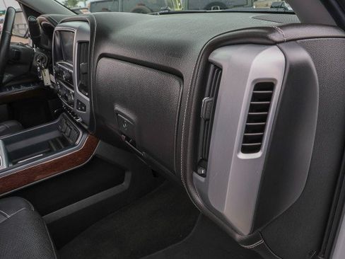 Used 2018 GMC Sierra 1500 SLT AWD/4WD image 36