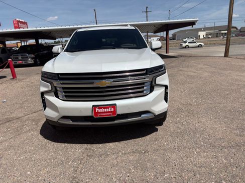 Used 2024 Chevrolet Tahoe High Country w/ Premium Package AWD/4WD image 2