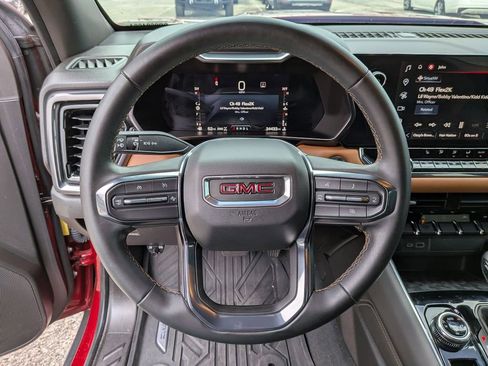 Used 2023 GMC Canyon AT4 w/ Technology Package image 18