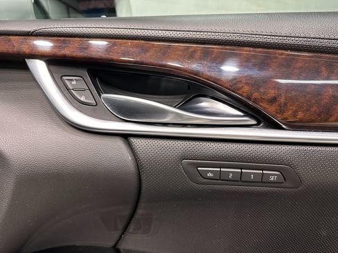 Used 2017 Cadillac XTS Premium Luxury image 10