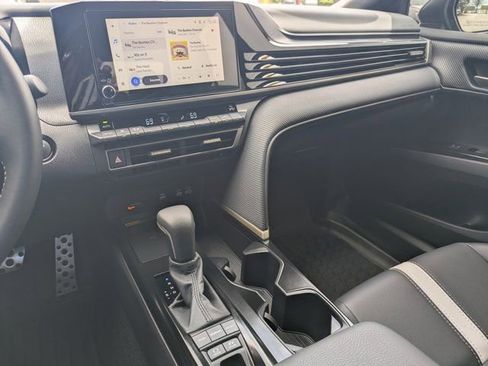 Used 2026 Toyota Camry SE w/ Convenience Package image 24