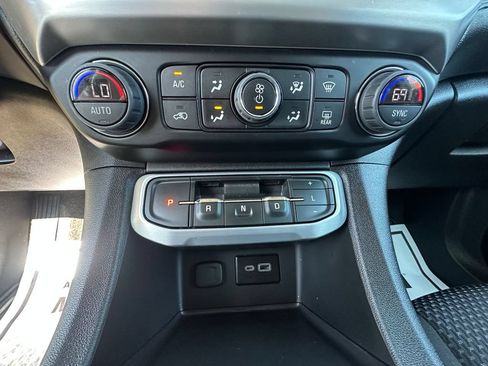 Used 2023 GMC Acadia SLE w/ Driver Convenience Package AWD/4WD image 14