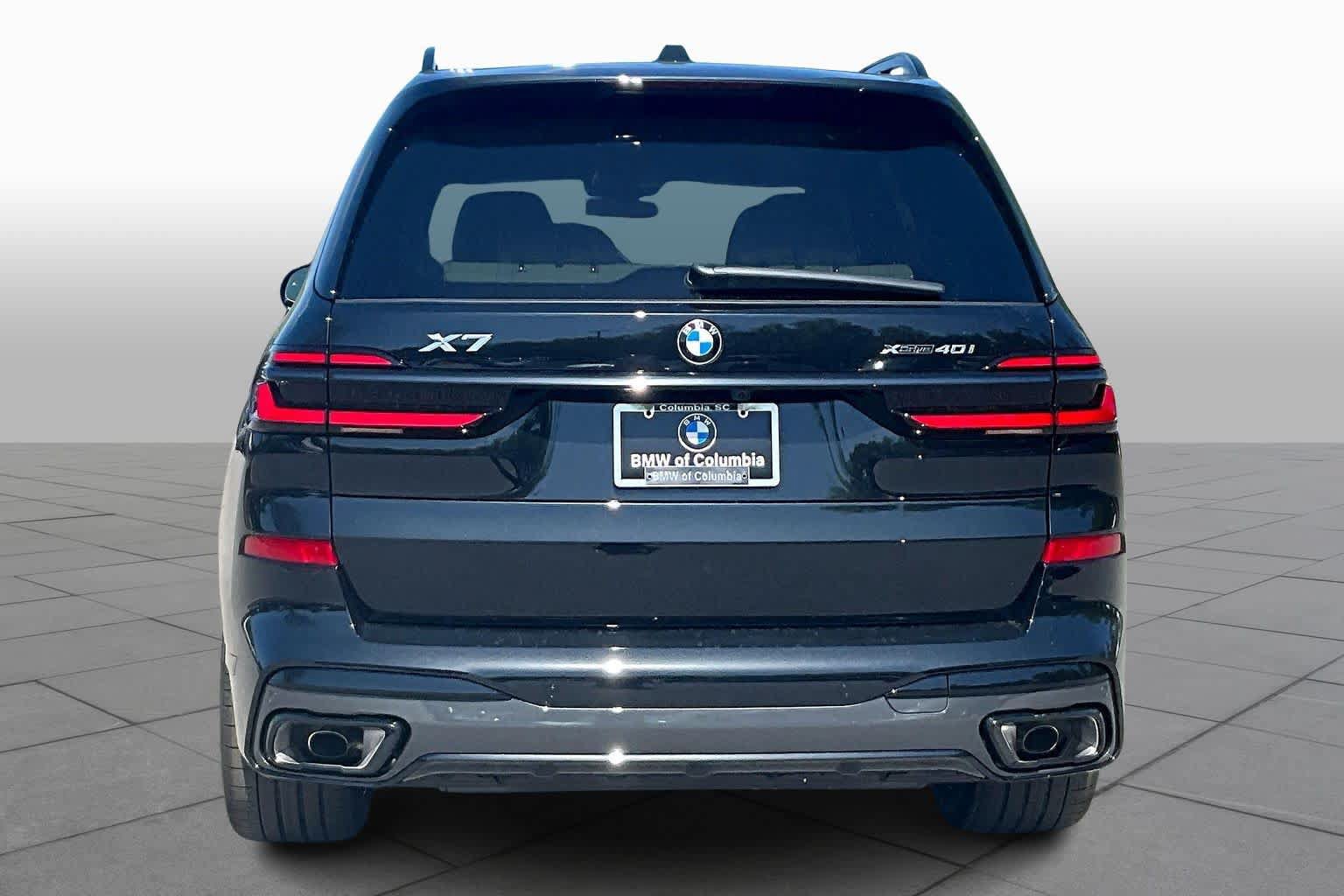 Used 2026 BMW X7 xDrive40i w/ M Sport Package AWD/4WD image 4