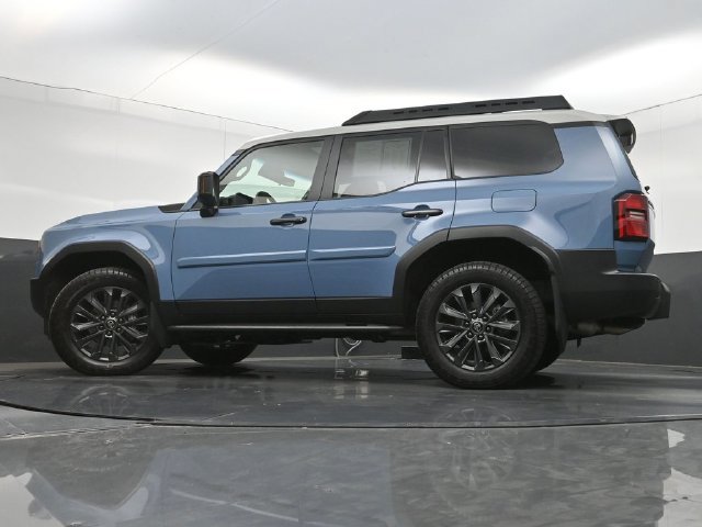 Used 2026 Toyota Land Cruiser w/ Premium Package AWD/4WD image 34