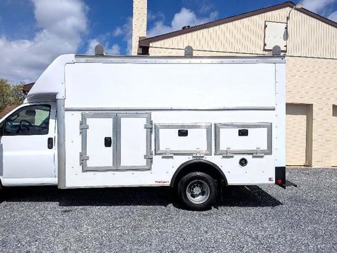 Used 2022 Chevrolet Express 3500 G3500 159 w/ Power Convenience Package image 3