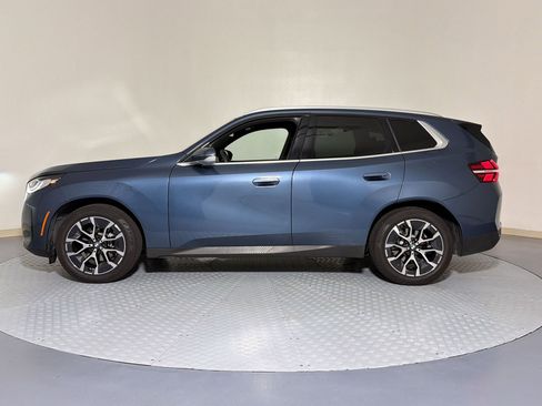 Used 2025 BMW X3 xDrive30 w/ Convenience Package AWD/4WD image 2