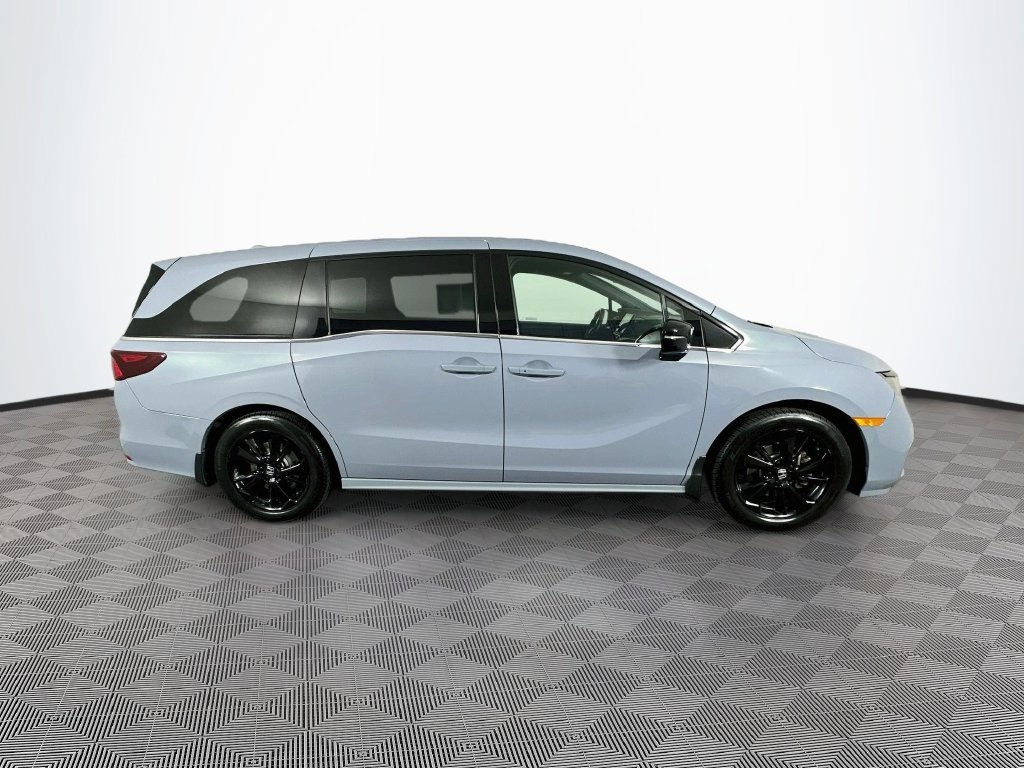 Used 2023 Honda Odyssey Sport image 12