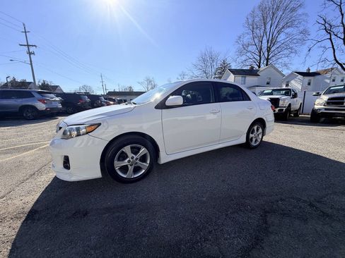 Used 2012 Toyota Corolla S image 29