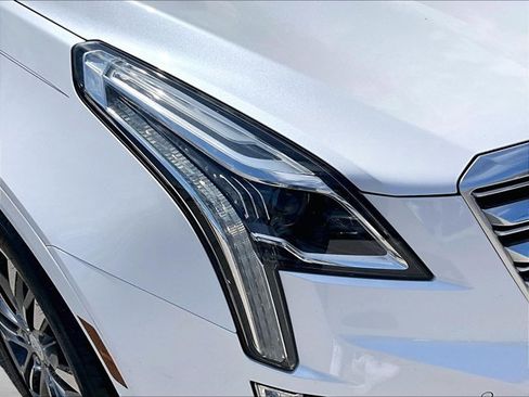 Used 2017 Cadillac XT5 Premium Luxury w/ Driver Assist Package FWD image 28