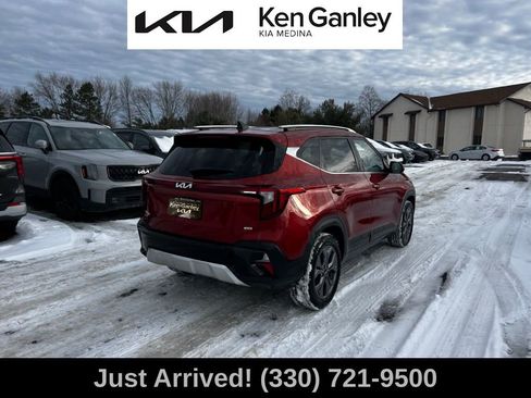 Certified 2024 Kia Seltos S image 5