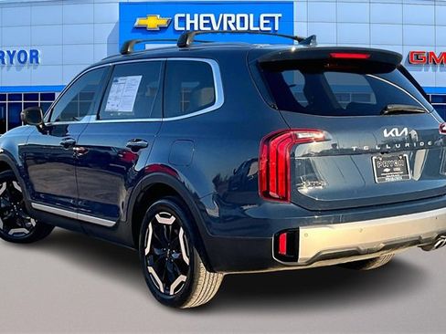 Used 2023 Kia Telluride S w/ S Sunroof Package image 4