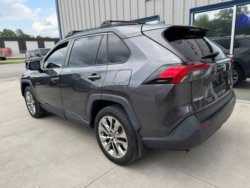 Used 2019 Toyota RAV4 XLE Premium w/ Advanced Technology Package AWD/4WD image 14