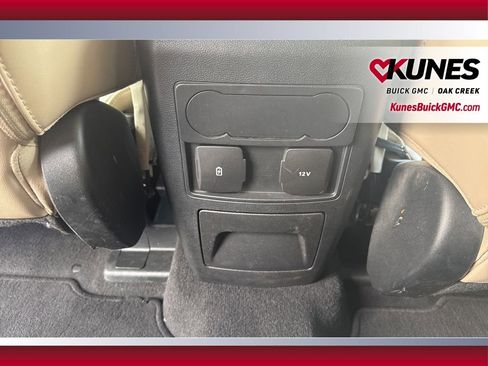 Used 2023 Ford Explorer XLT w/ Equipment Group 202A image 30