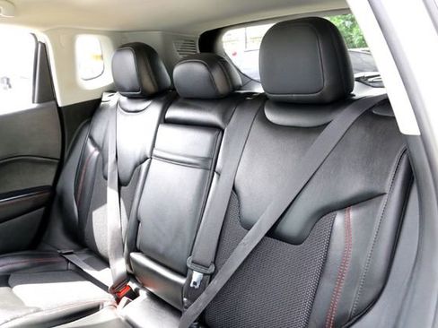Used 2019 Jeep Compass Trailhawk AWD/4WD image 23