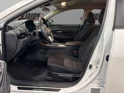 Used 2023 Nissan Sentra SV w/ All-Weather Package image 9