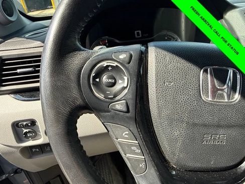 Used 2017 Honda Pilot Touring image 34
