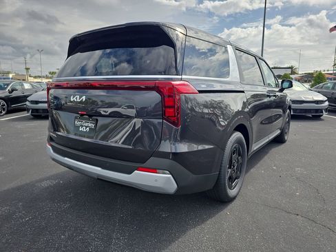 New 2026 Kia Carnival image 8