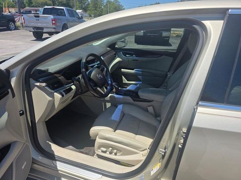 Used 2014 Cadillac XTS Luxury w/ Driver Awareness Package AWD/4WD image 5