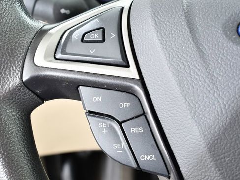 Used 2013 Ford Fusion SE FWD image 30