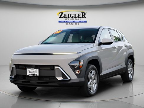 Certified 2026 Hyundai Kona SE AWD/4WD image 3