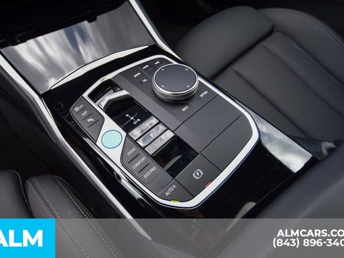 Used 2024 BMW i4 xDrive40i AWD/4WD image 30