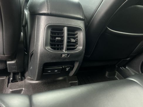Used 2020 Jeep Cherokee Limited AWD/4WD image 18