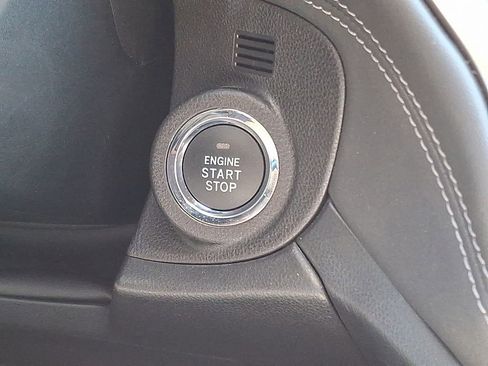 Used 2022 Subaru Outback Limited image 24