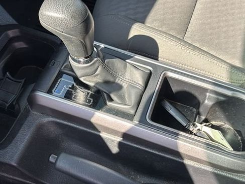 Used 2023 Toyota Tacoma SR5 AWD/4WD image 20