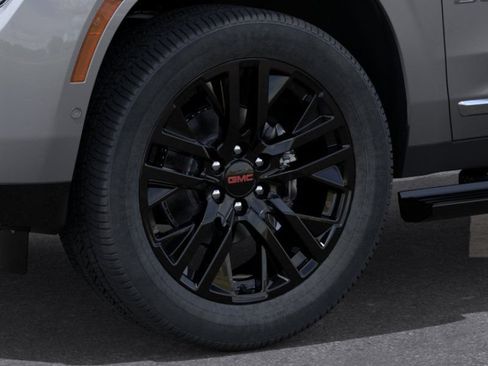 New 2026 GMC Yukon Denali w/ Sun & Power Step Package AWD/4WD image 9