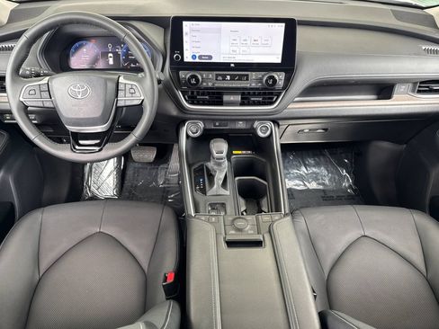 Certified 2026 Toyota Grand Highlander AWD image 18