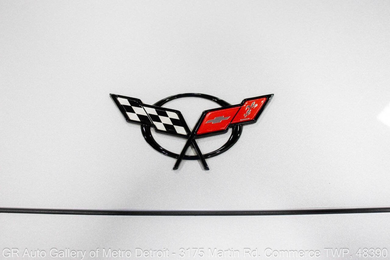 Used 2002 Chevrolet Corvette Convertible w/ Preferred Equipment Group2 RWD image 30