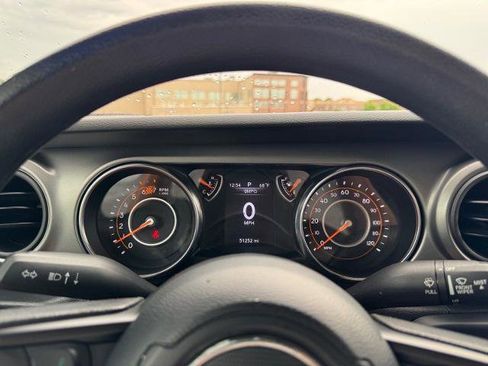 Used 2023 Jeep Wrangler Unlimited Sport AWD/4WD image 31