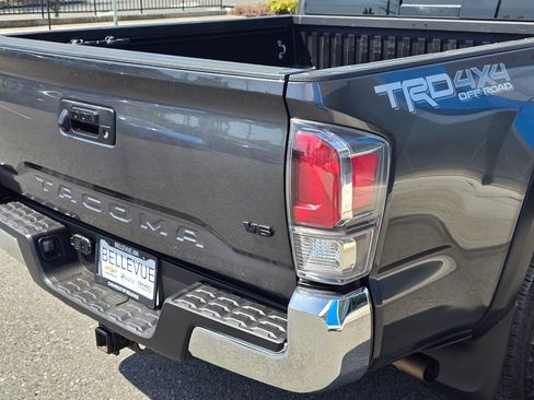 Used 2023 Toyota Tacoma TRD Off-Road AWD/4WD image 13