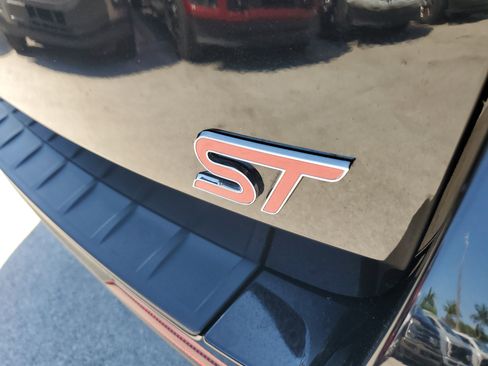 Certified 2023 Ford Explorer ST w/ Equipment Group 401A AWD/4WD image 32