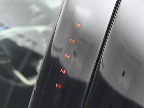 Used 2020 Ford Explorer XLT w/ Equipment Group 202A image 28