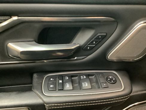 Used 2020 RAM 1500 Limited image 15