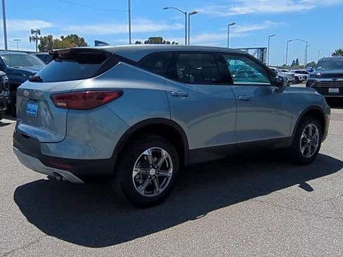 Used 2025 Chevrolet Blazer LT AWD/4WD image 8