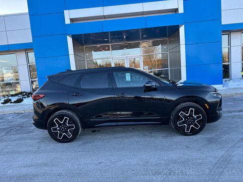 Used 2025 Chevrolet Blazer RS w/ Driver Confidence II Package image 3