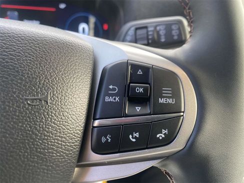 New 2025 Ford Explorer Active image 29