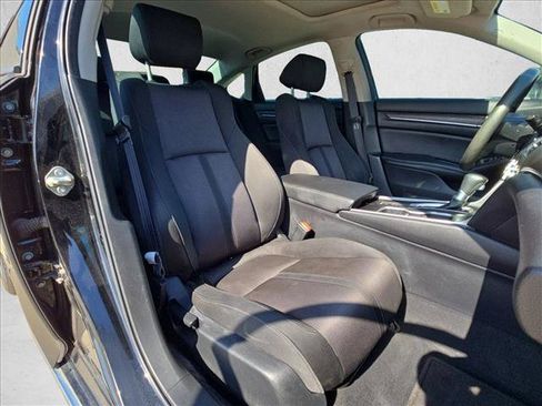 Used 2019 Honda Accord EX image 21